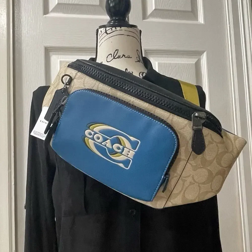 COACH BUMB BAG LEATHER TAN‎ LOGO ALL OVER TURQUOISE POCKET ICONIC VERSATILE